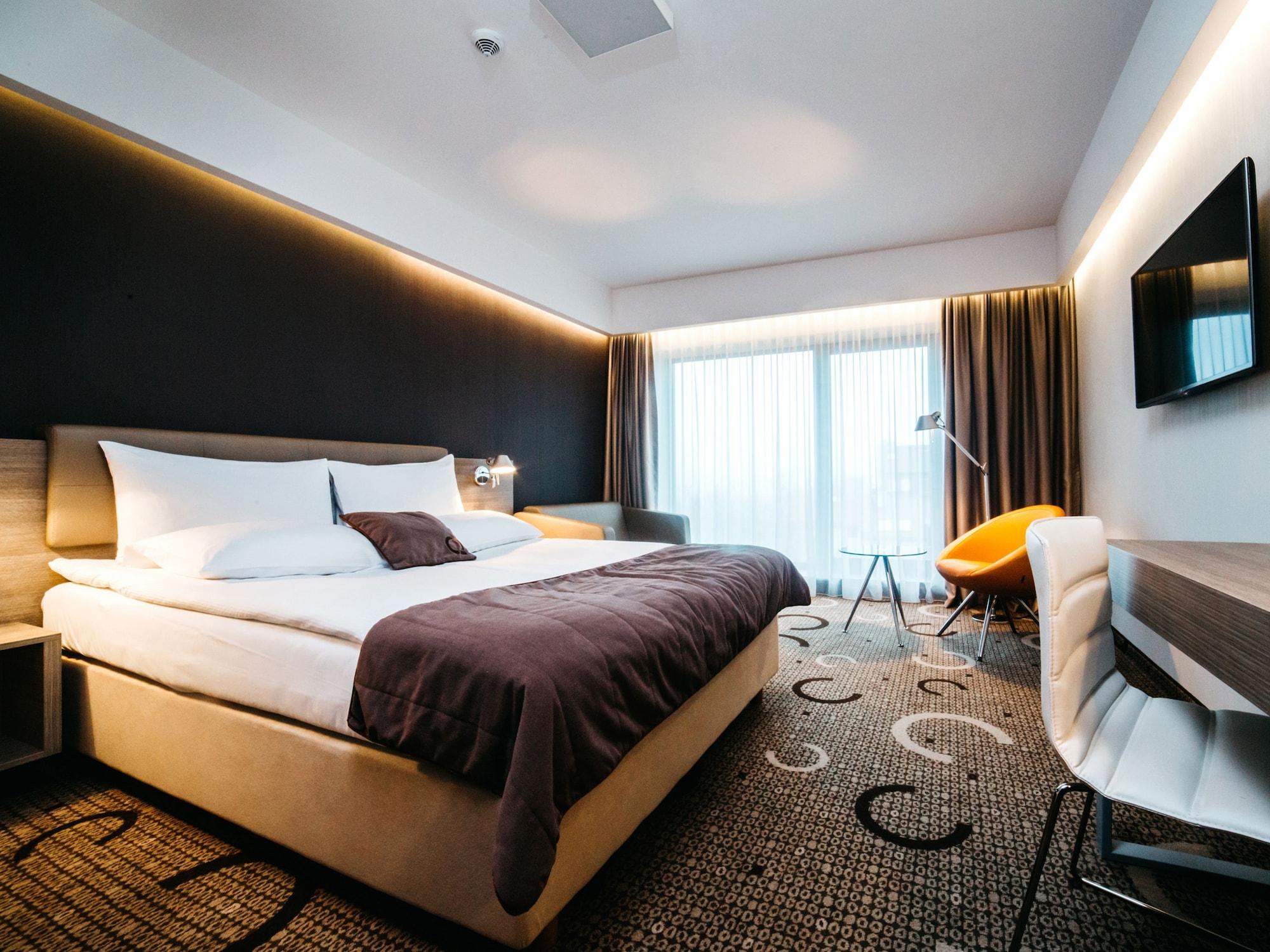Q Hotel Plus Krakow Dış mekan fotoğraf