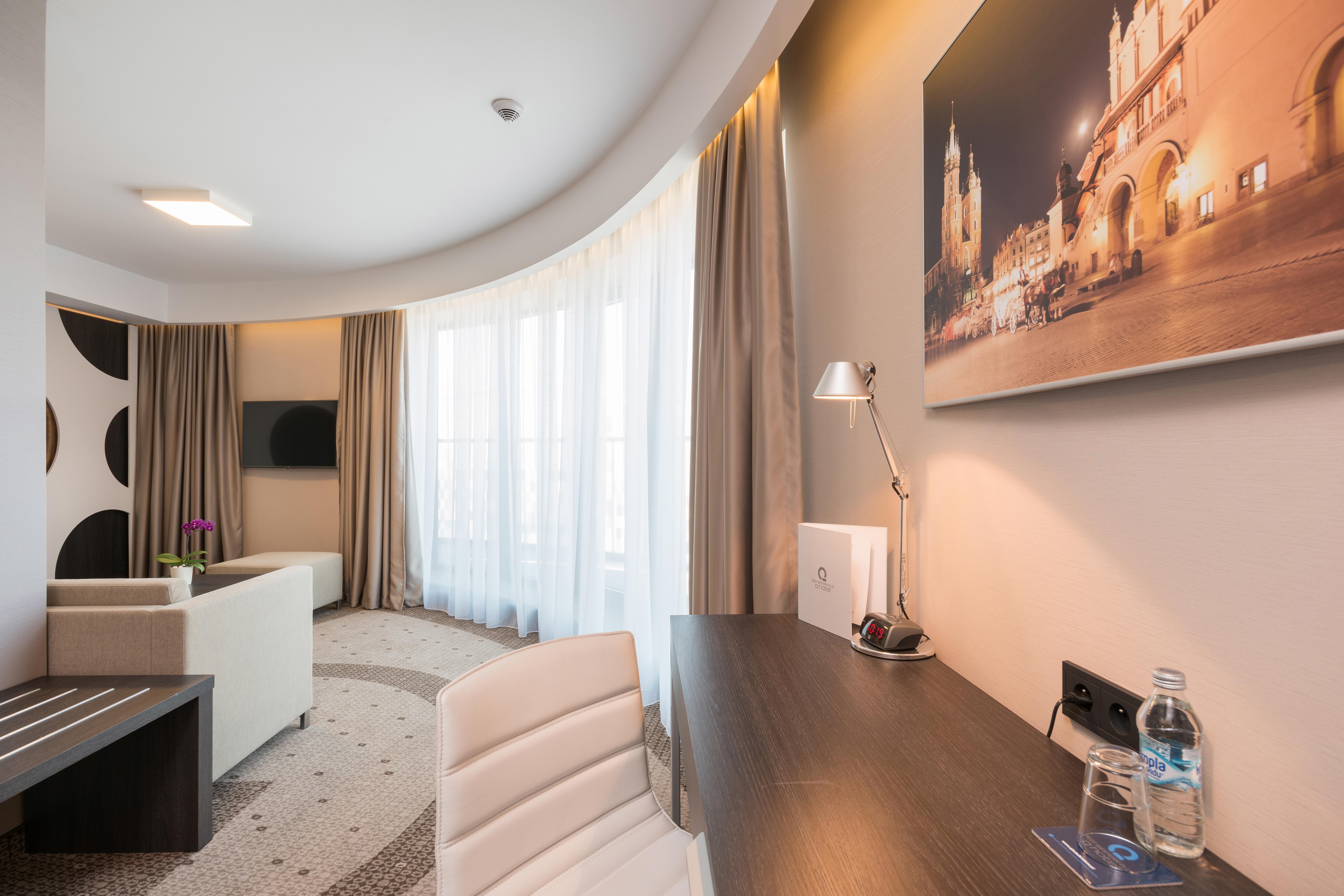 Q Hotel Plus Krakow Dış mekan fotoğraf