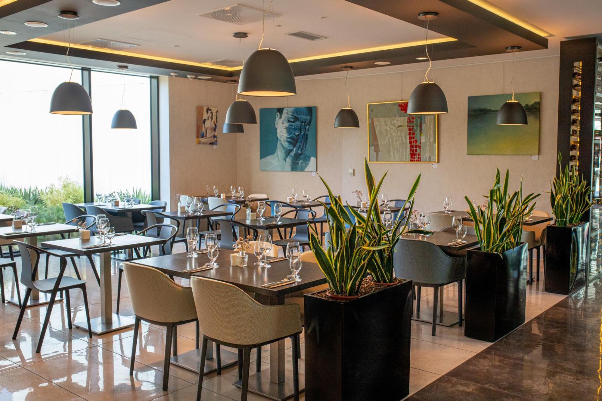Q Hotel Plus Krakow Dış mekan fotoğraf